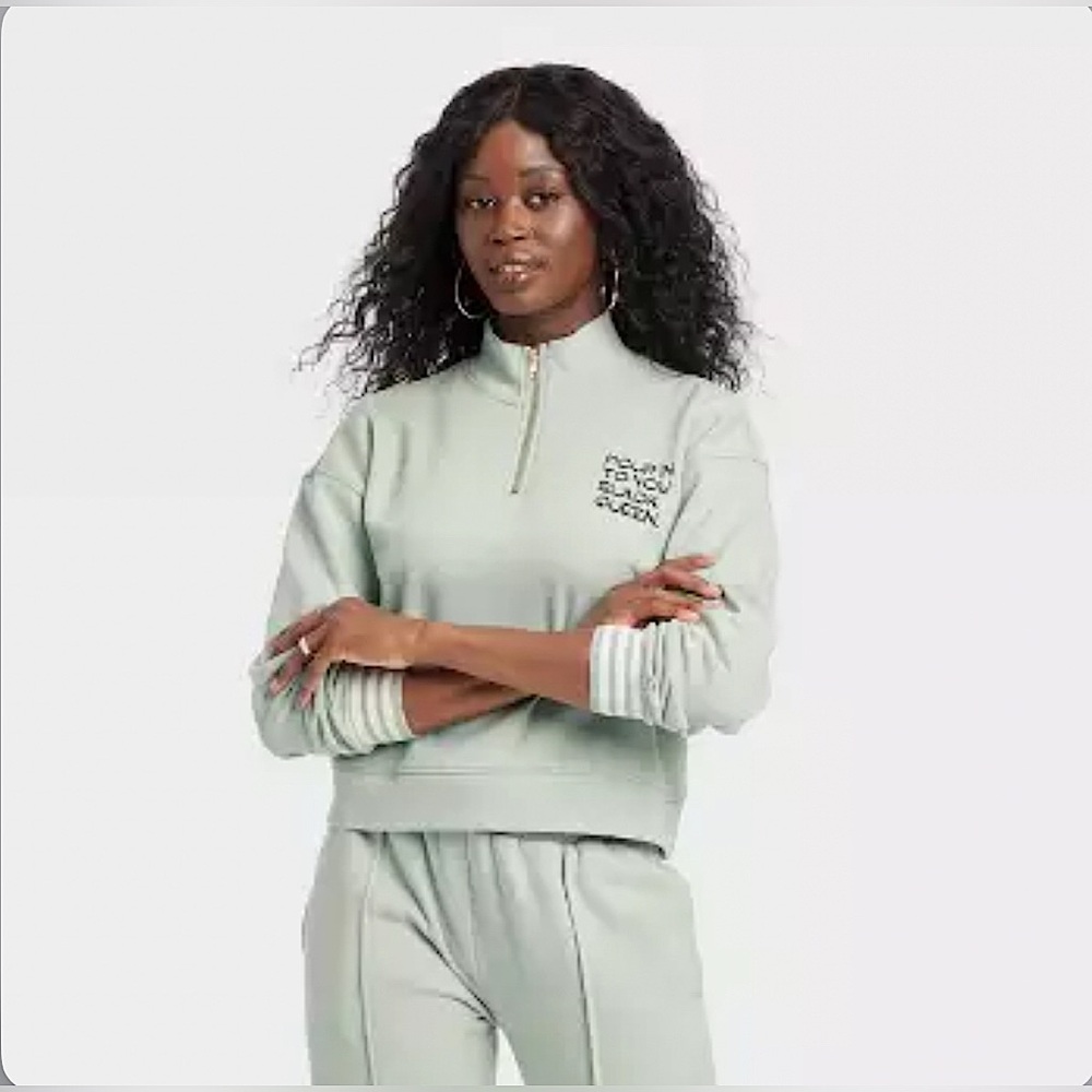 NWOT Legendary Rootz Women's Mint Green Half-Zip Sweatshirt